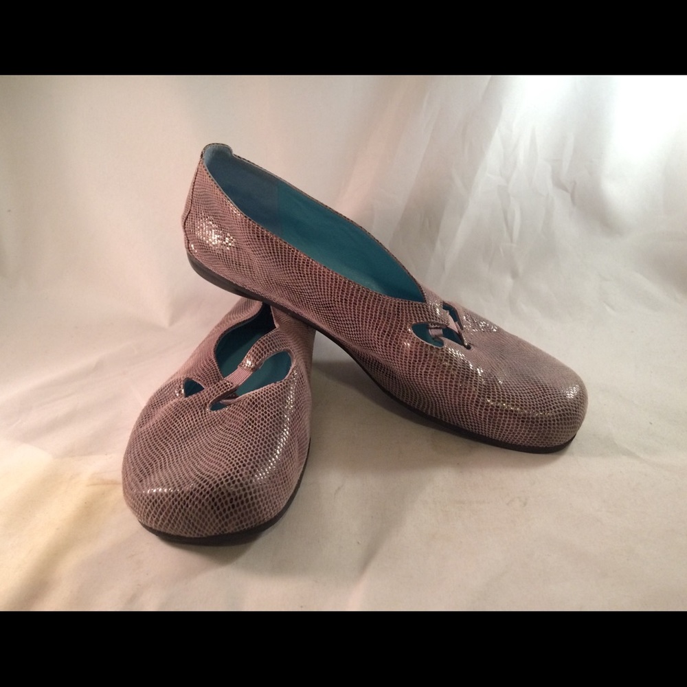 Thierry Rabotin Shimmer Ballet Flats (Fits 9.5) - Picture 2 of 6